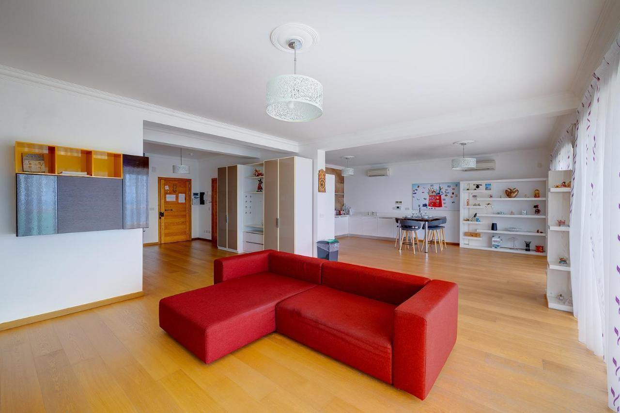 Seafront Apartment In Sliema With Pool, Upmarket Complex Exteriér fotografie