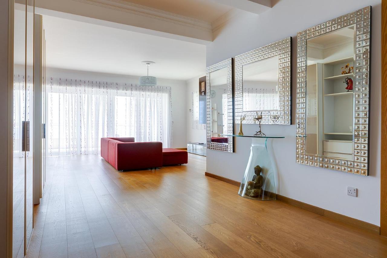 Seafront Apartment In Sliema With Pool, Upmarket Complex Exteriér fotografie