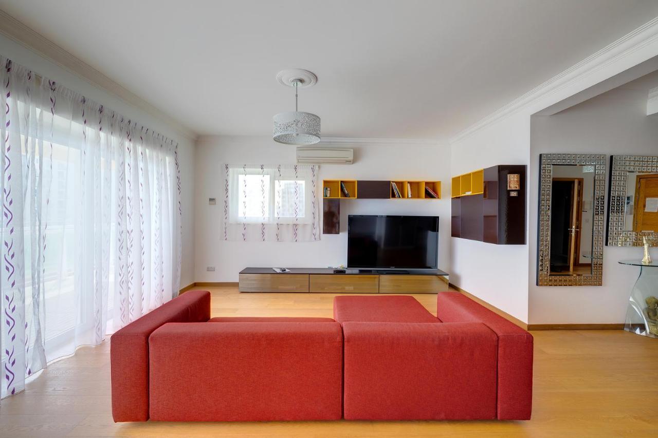 Seafront Apartment In Sliema With Pool, Upmarket Complex Exteriér fotografie